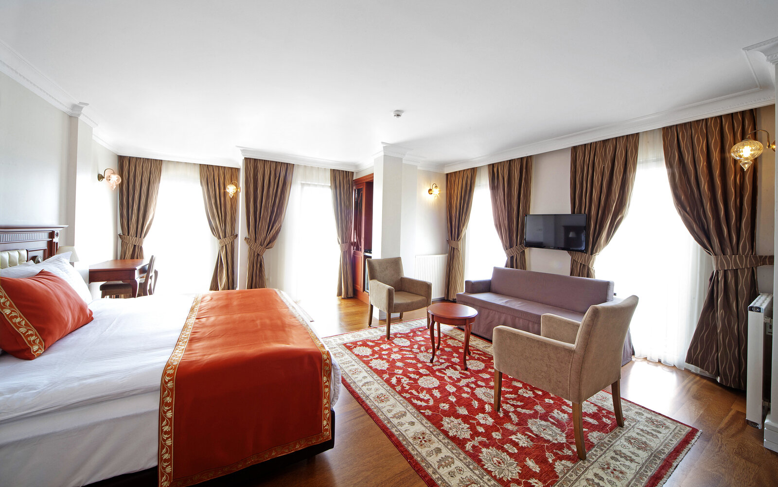 Superior Üç Kişilik Oda – Aren Suites