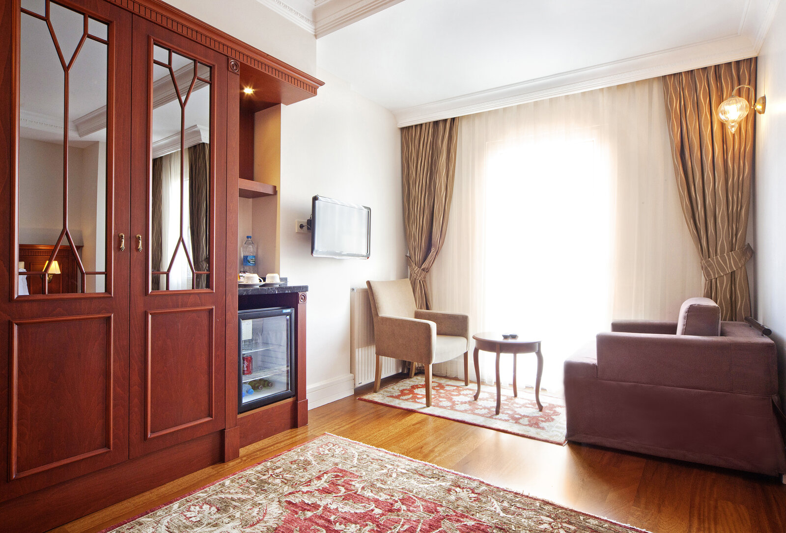 Superior Üç Kişilik Oda – Aren Suites